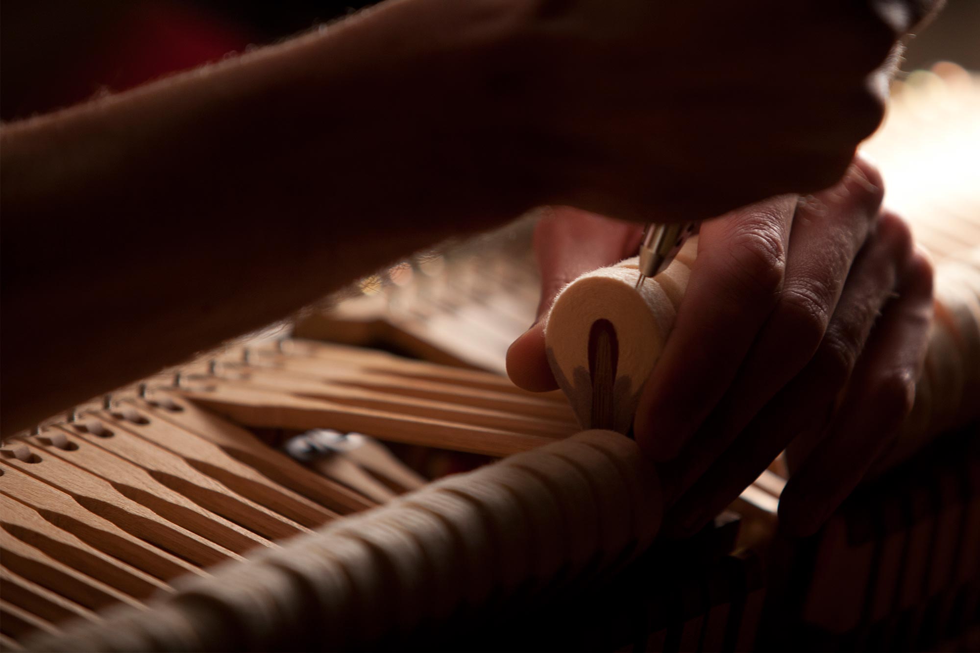 Piano's Tuner - Afinação e Regulagem de Pianos - Desenhado pelo fabricante  canadense Heintzman Pianos, este belo instrumento foi tocado pela primeira  vez em frente a um público nos Jogos Olímpicos de